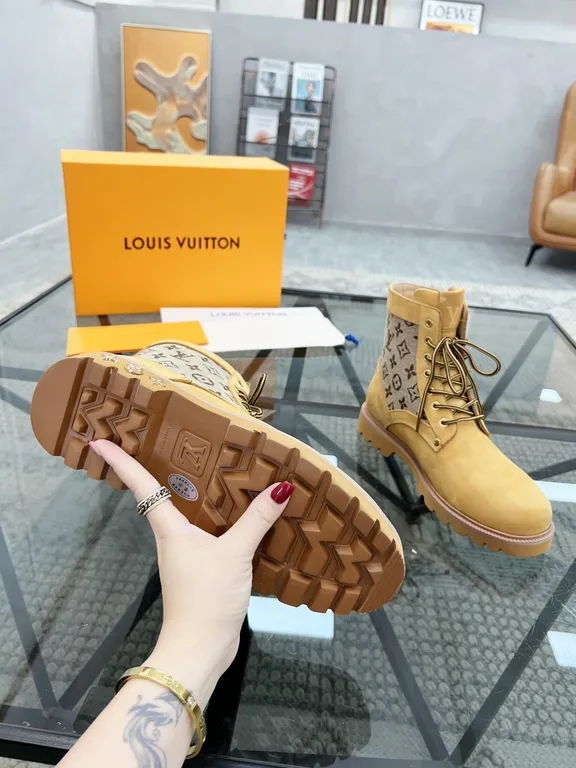 Louis Vuitton Shoe 